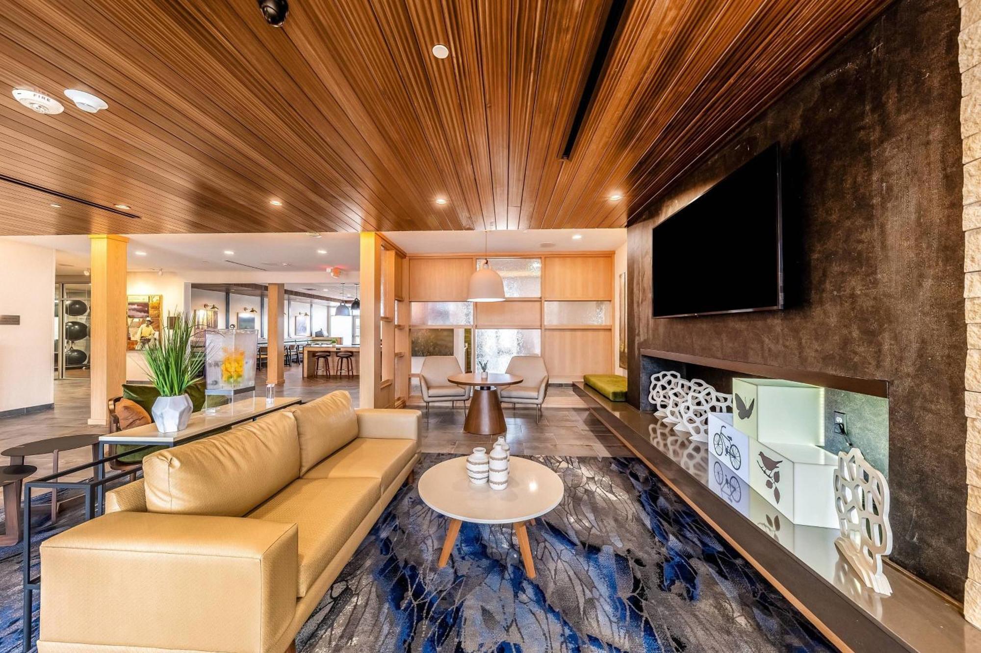 Fairfield Inn&Suites by Marriott Gainesville I-35 Eksteriør bilde